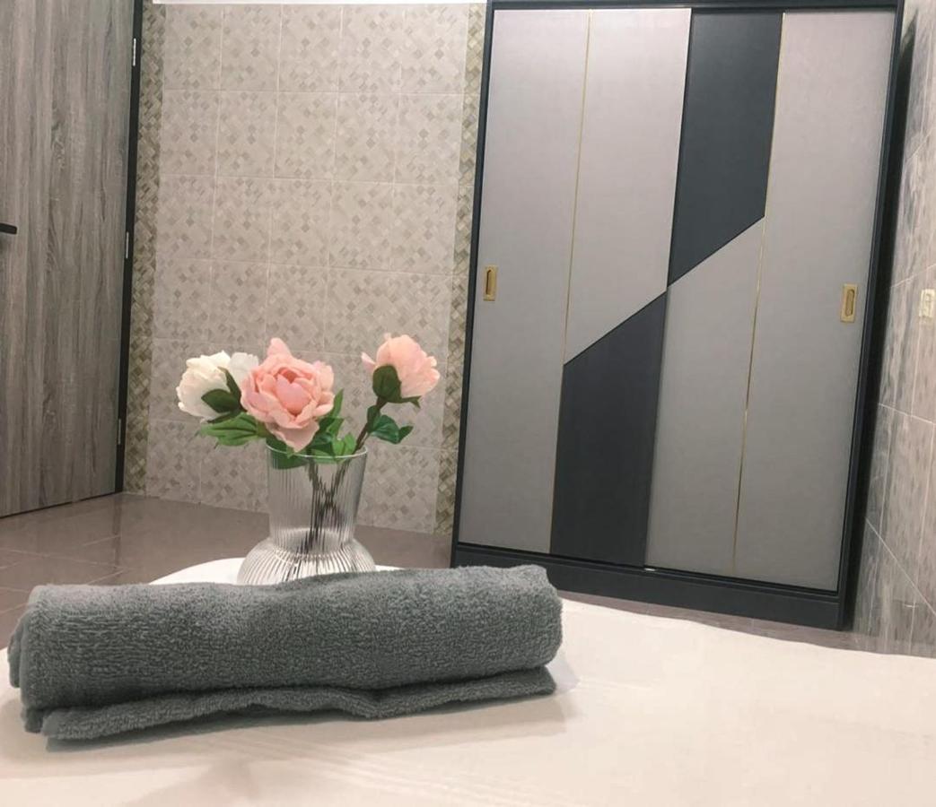 Queen Room Bukit Mertajam Alma Impian Exterior photo